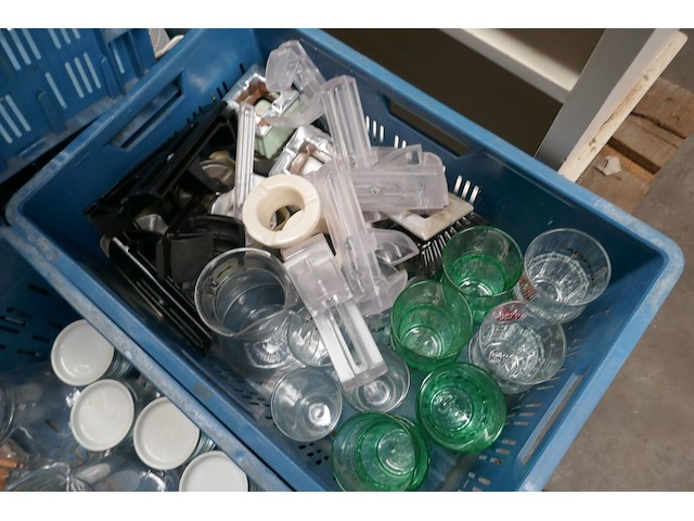 Diverse wijnglazen en aperospritz glazen - afbeelding 10 van  10
