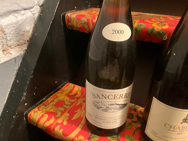 Diverse witte wijn (2x) - chablis en sancerre - afbeelding 4 van  6