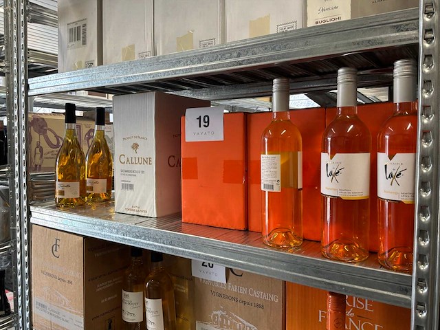 Diverse witte wijn (30x) - afbeelding 1 van  4