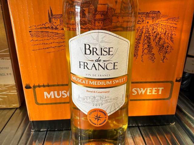 Diverse witte wijn (51x) - afbeelding 4 van  6