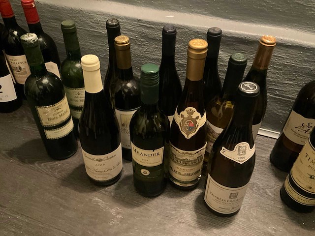 Diverse witte wijnen (12x) - afbeelding 1 van  13