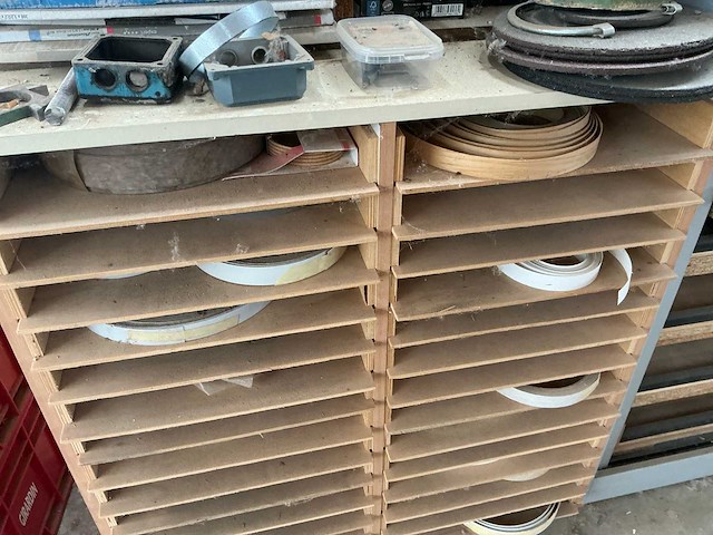 Diverse zaagbladen, freeskoppen en kantenband - afbeelding 6 van  17