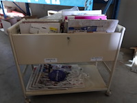 Diverse zaagbladen + kar - afbeelding 1 van  5