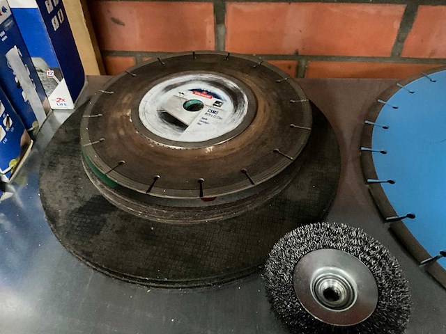 Diverse zaagbladen - afbeelding 12 van  12