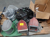 Diverse zandstraalhelmen - afbeelding 1 van  6