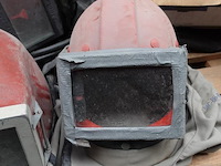 Diverse zandstraalhelmen - afbeelding 2 van  6