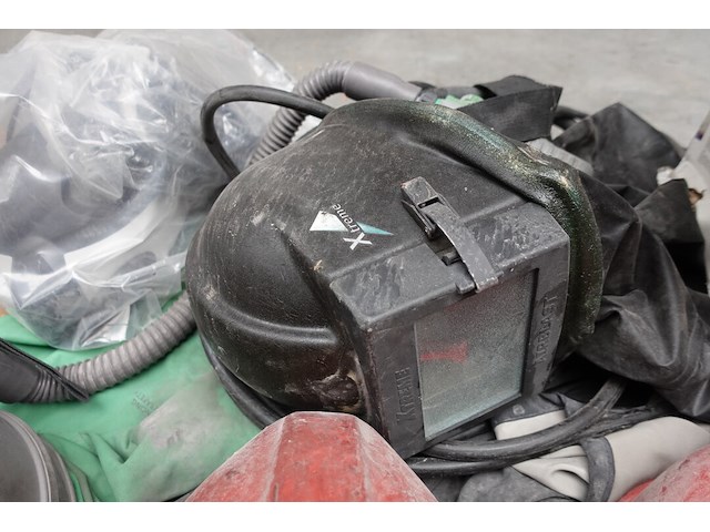 Diverse zandstraalhelmen - afbeelding 5 van  6