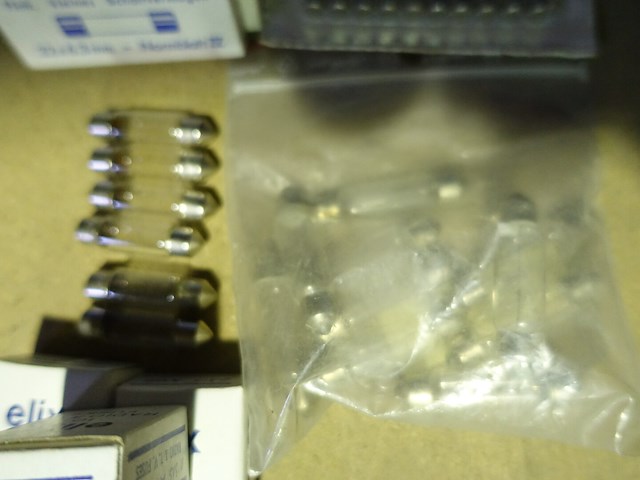 Diverse zekeringen - afbeelding 4 van  7