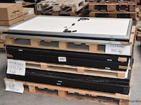 Diverse zonnepanelen, viessmann, hyundai, lg, wo. 405wp, 330w, 360w, werking niet gekend - afbeelding 1 van  1