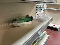 Diverse zwenkwielen en tuingereedschap - afbeelding 3 van  21