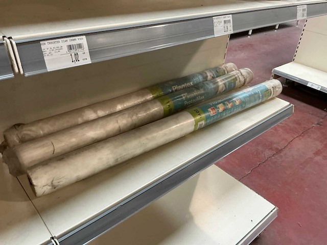 Diverse zwenkwielen en tuingereedschap - afbeelding 4 van  21