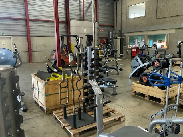 Diversen barbells 50 mm 5 stuks krachtstation - afbeelding 1 van  4