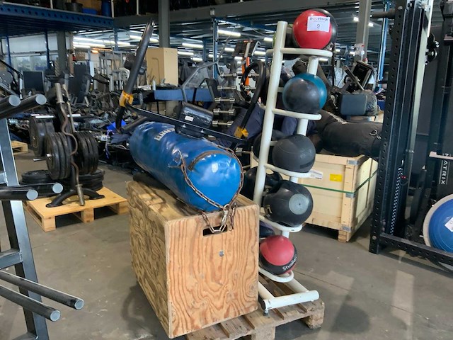 Diversen crossfit mix pakket krachtstation - afbeelding 2 van  7