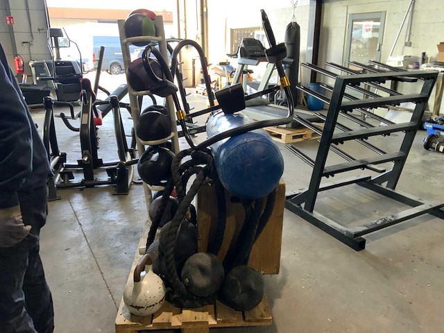 Diversen crossfit mix pakket krachtstation - afbeelding 3 van  7