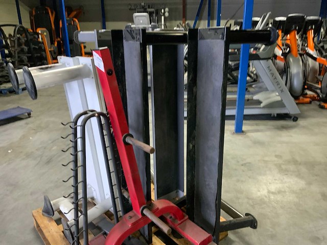 Diversen mix rekken krachtstation - afbeelding 2 van  6