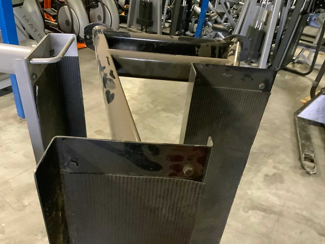 Diversen mix rekken krachtstation - afbeelding 4 van  4