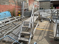 Diversen trap, ladder en platform - afbeelding 3 van  5