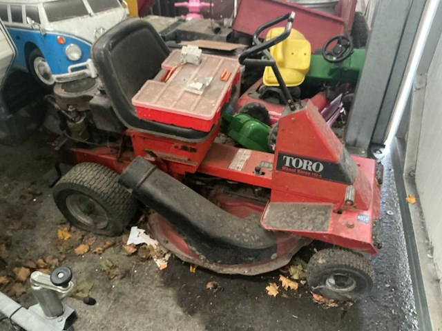 Dixon torro wheel horst 110-4 zitmaaier - afbeelding 1 van  8