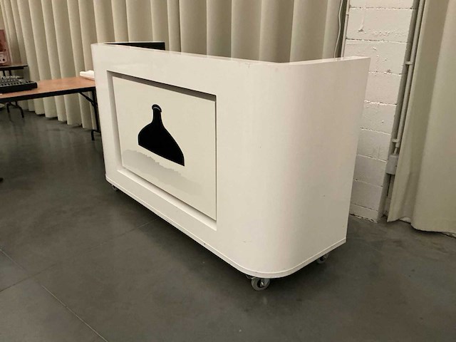 Dj-booth - afbeelding 1 van  5