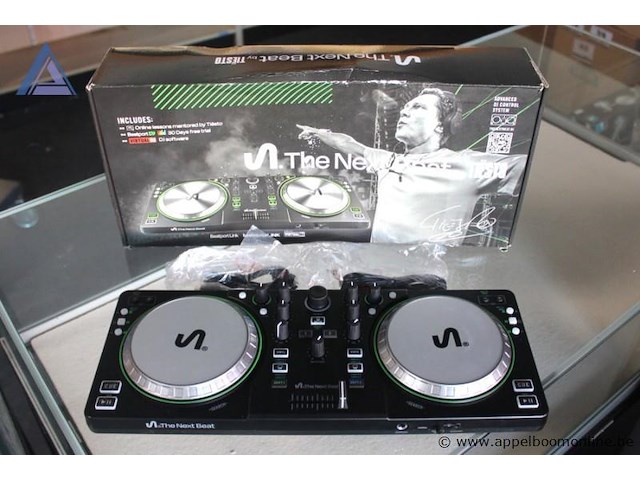 Dj control system, the next beat, by tiësto, werking niet gekend - afbeelding 2 van  3