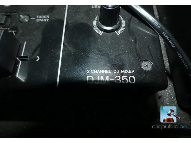 Dj-draaitafel met flightcase - afbeelding 2 van  10