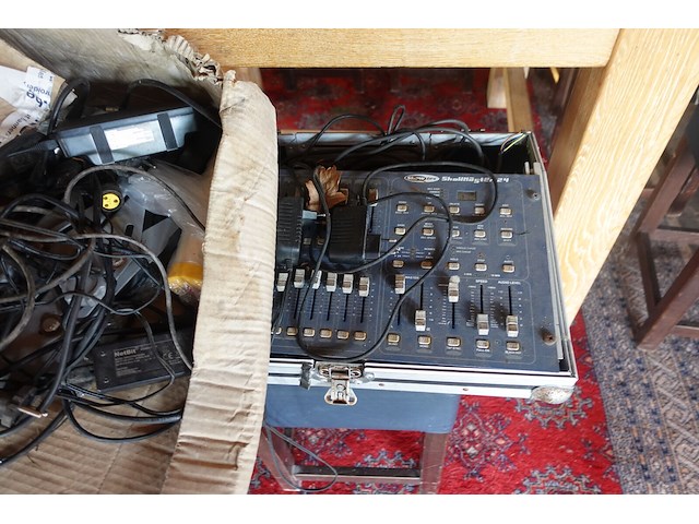 Dj-rack jbsystems met apparatuur - afbeelding 2 van  16