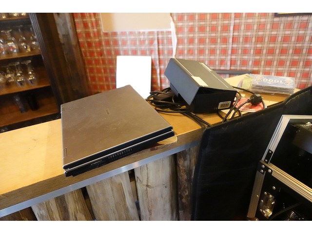 Dj-rack jbsystems met apparatuur - afbeelding 12 van  16
