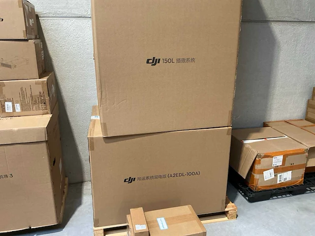 Dji agras t100 drone - afbeelding 4 van  19