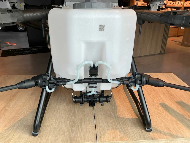 Dji agras t100 drone - afbeelding 17 van  19
