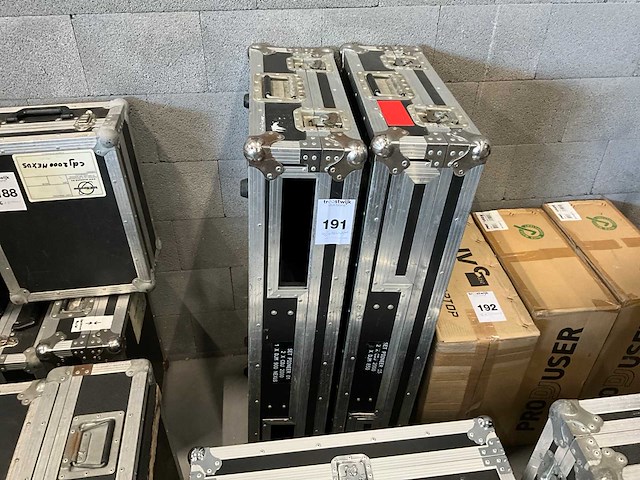 Djm 850- 900 + 2x cdj2000 discobar (2x) - afbeelding 1 van  1