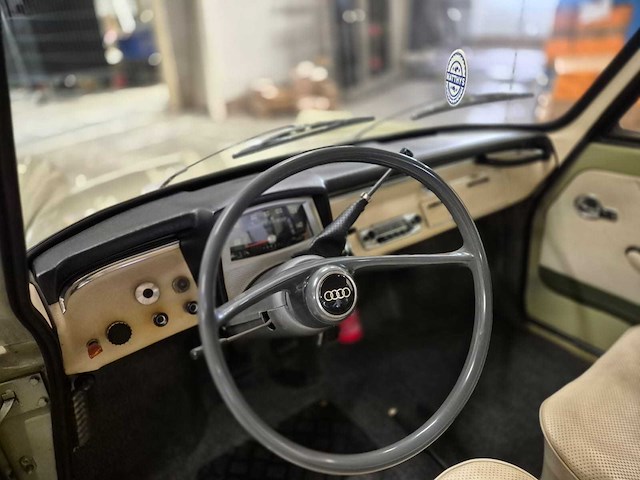 Dkw - f12 - oldtimer - afbeelding 17 van  34