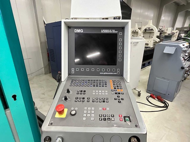 Dmg - 2000 - dmc 63v - verticale machinecentra - afbeelding 5 van  9