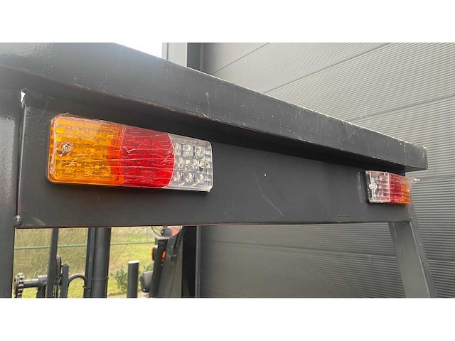 Dmht - dm20 - forklift trucks - 10-2025 - afbeelding 10 van  18