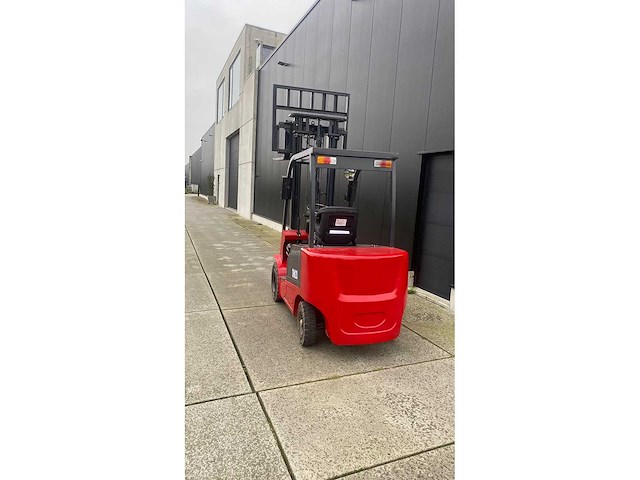 Dmht - dm20 - forklift trucks - 10-2025 - afbeelding 17 van  18