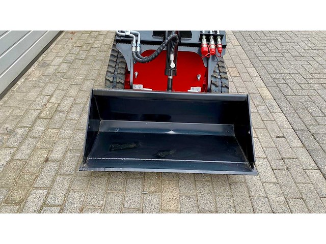 Dmht - dm360 - backhoe loader - 10-2025 - afbeelding 4 van  29