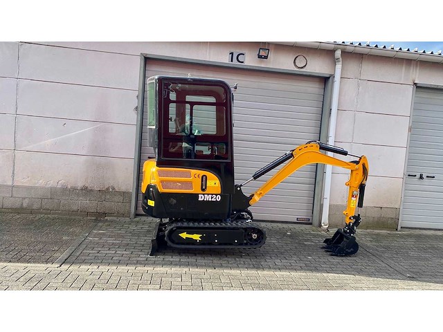 Dmht - kubota - dm20 - mini-excavator - 10-2025 - afbeelding 6 van  11