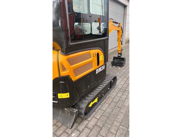 Dmht - kubota - dm20 - mini-excavator - 10-2025 - afbeelding 7 van  11