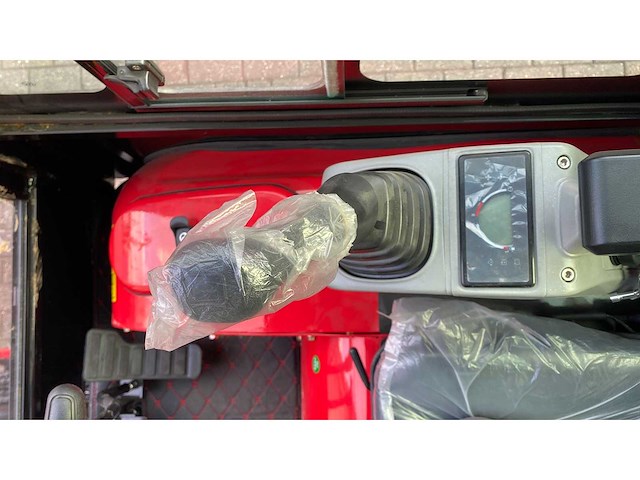 Dmht - kubota - dm20 - mini-excavator - 10-2025 - afbeelding 6 van  17