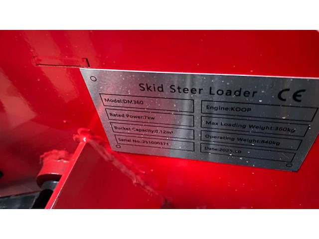 Dmht - kubota - dm20 - mini-excavator - 10-2025 - afbeelding 7 van  17