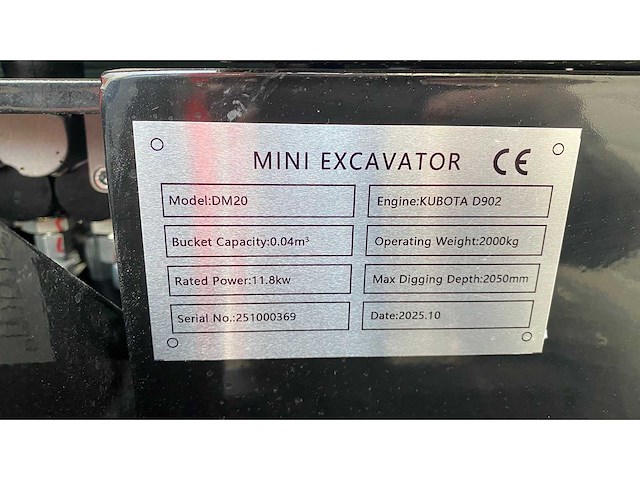 Dmht - kubota - dm20 - mini-excavator - 10-2025 - afbeelding 8 van  17