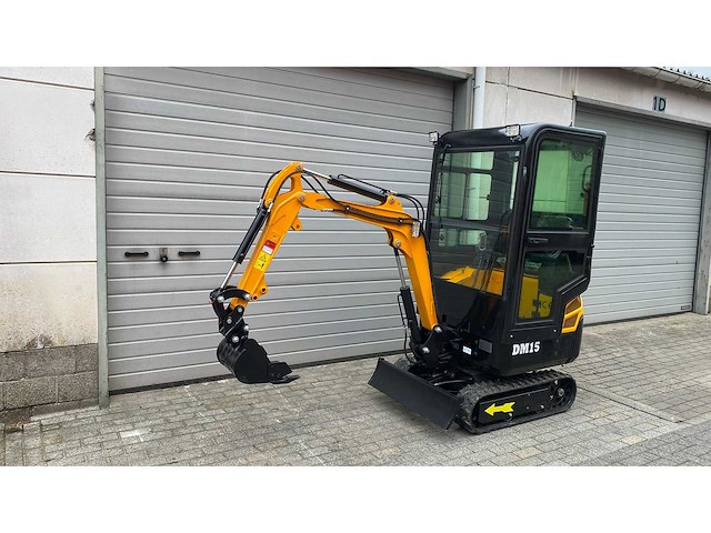 Dmht- kubota - dm15 - mini-excavator - 10-2025 - afbeelding 9 van  13