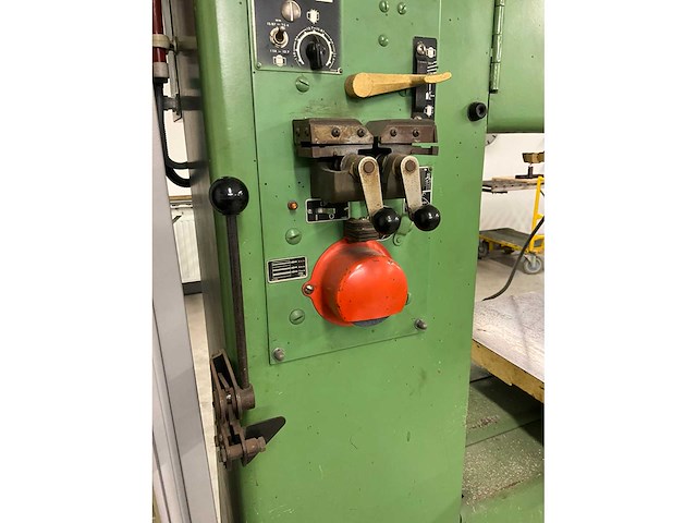 Doall dbw-15 lintzaagmachine - afbeelding 14 van  15