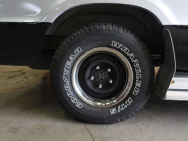 Dodge - ram - classic cars >15 - afbeelding 8 van  64