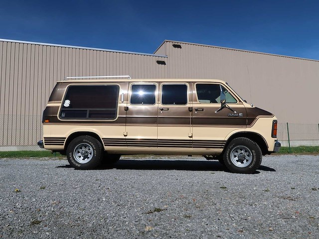 Dodge - ram van - dodge van - afbeelding 12 van  58