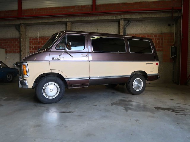 Dodge - van - dodge ram van beige - afbeelding 6 van  45