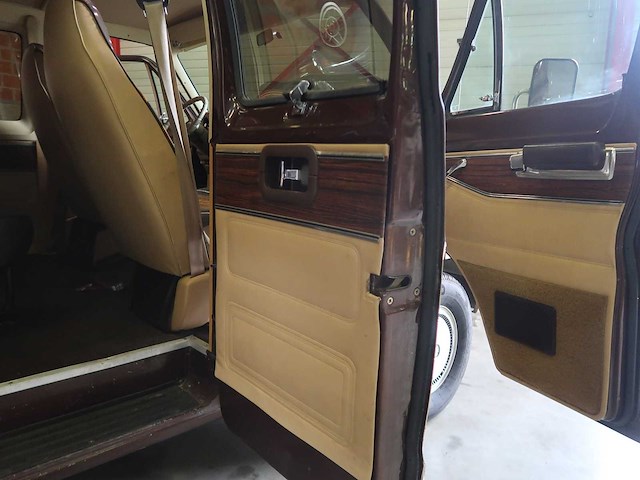 Dodge - van - dodge ram van beige - afbeelding 29 van  45