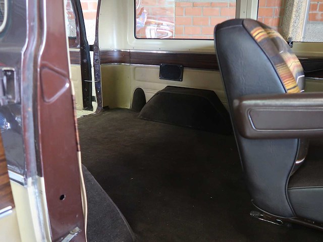 Dodge - van - dodge ram van beige - afbeelding 33 van  45