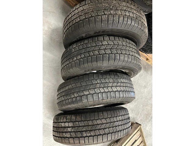 Dodge - velgen + banden - afbeelding 3 van  3