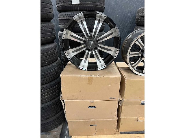 Dodge - velgen - afbeelding 2 van  2