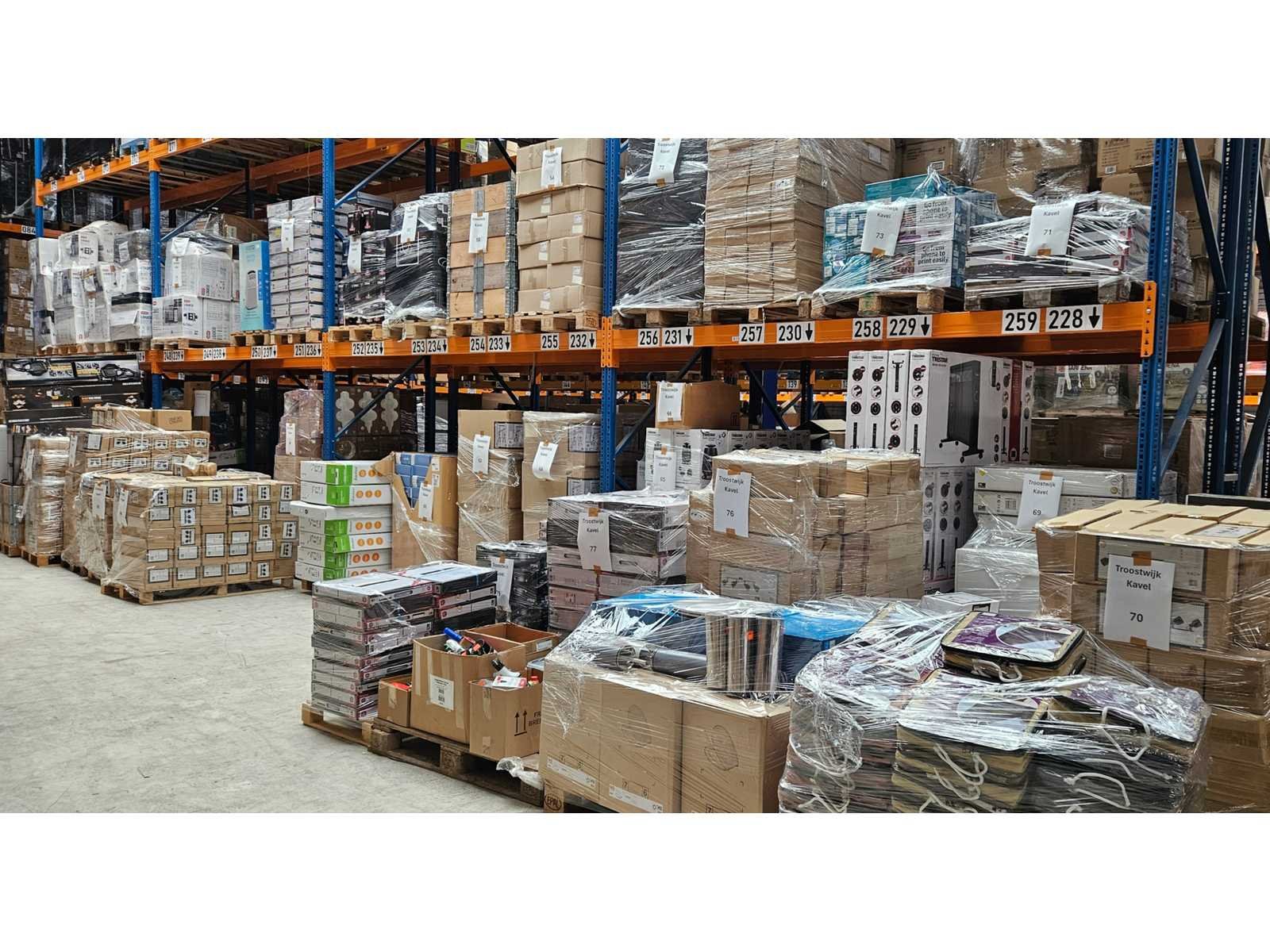 Doe-het-zelf artikelen, verlichting, partijhandel en magazijnopruiming